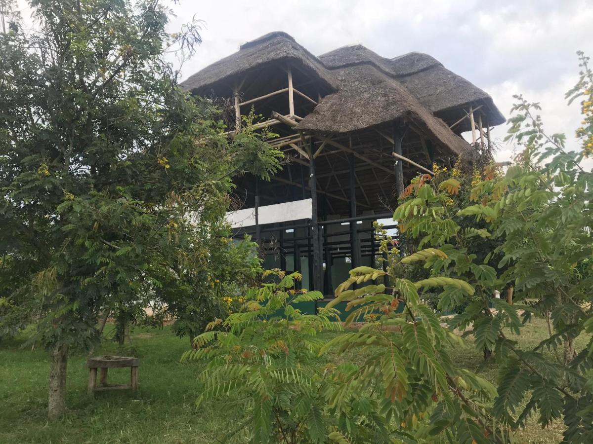 Enshama Game Lodge And Campsite Katunguru Luaran gambar