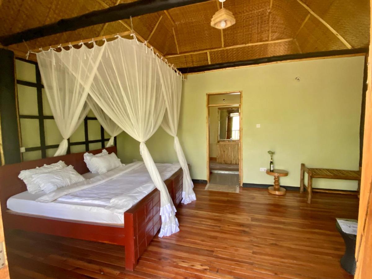 Enshama Game Lodge And Campsite Katunguru Luaran gambar
